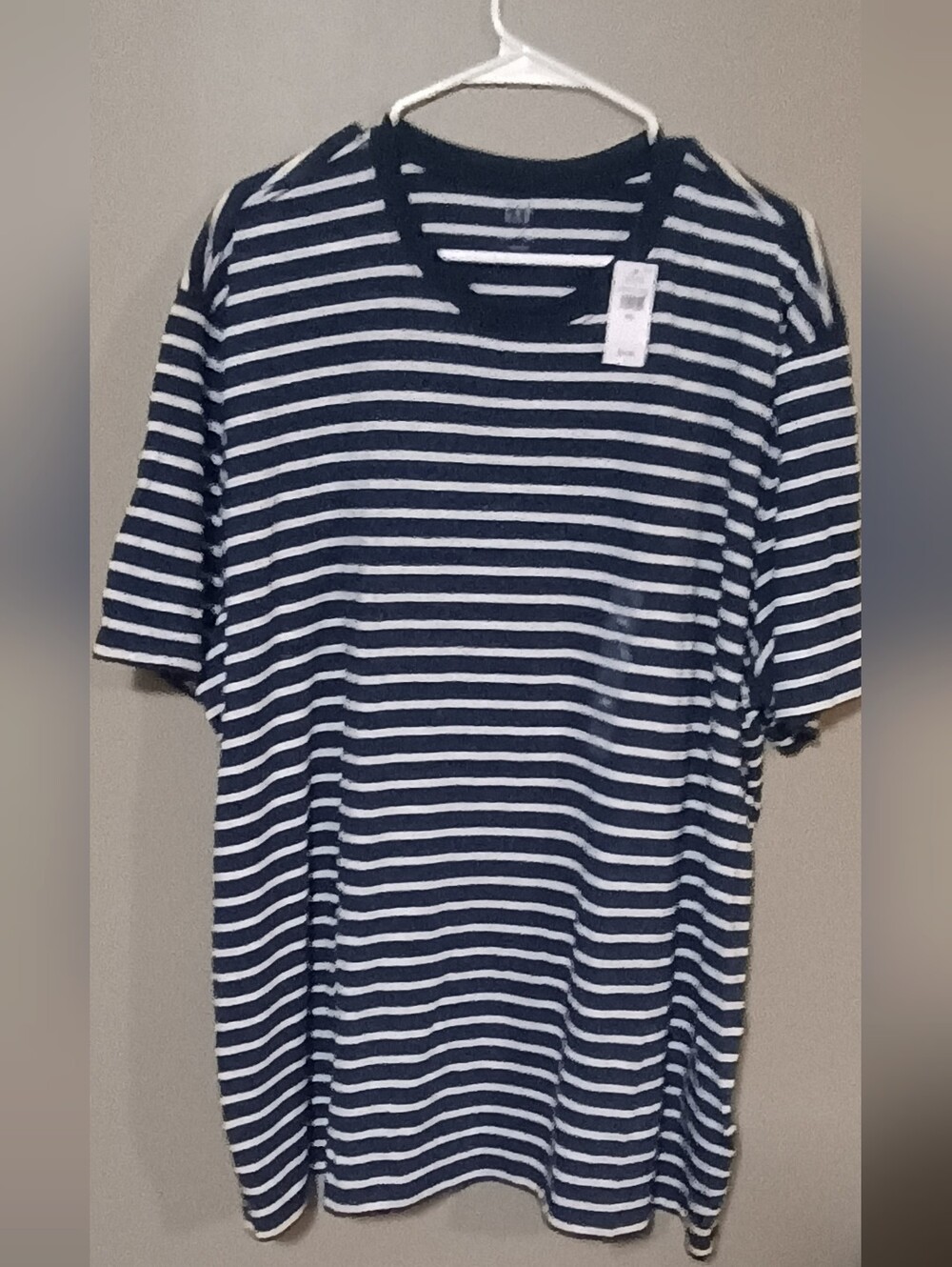 GAP Men's XXL Navy and White Striped Crewneck T-Shirt - New with Tags